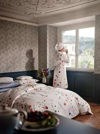 CHRISTIAN FISCHBACHER | Housse de couette en satin FLEURS VOLANTES 140x200cm fleurs des champs | 